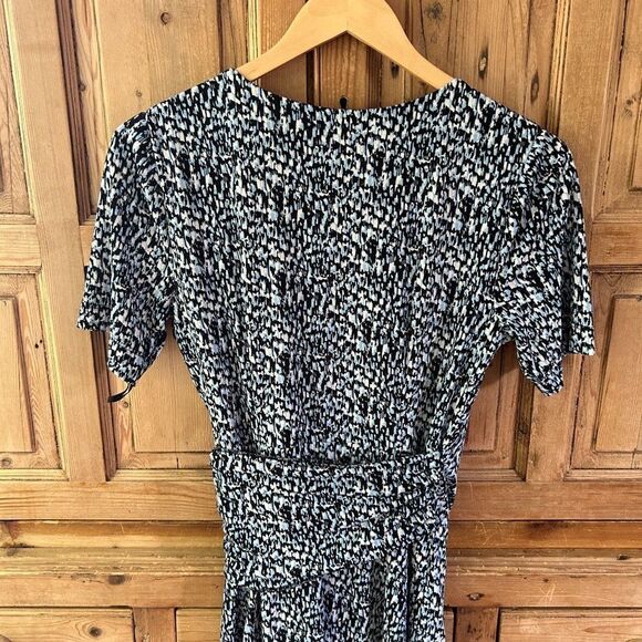 Ann Taylor Small Blue‎ White V-Neck Wrap Dress - Picture 8 of 8